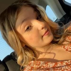 Meet your Posher, Isabella